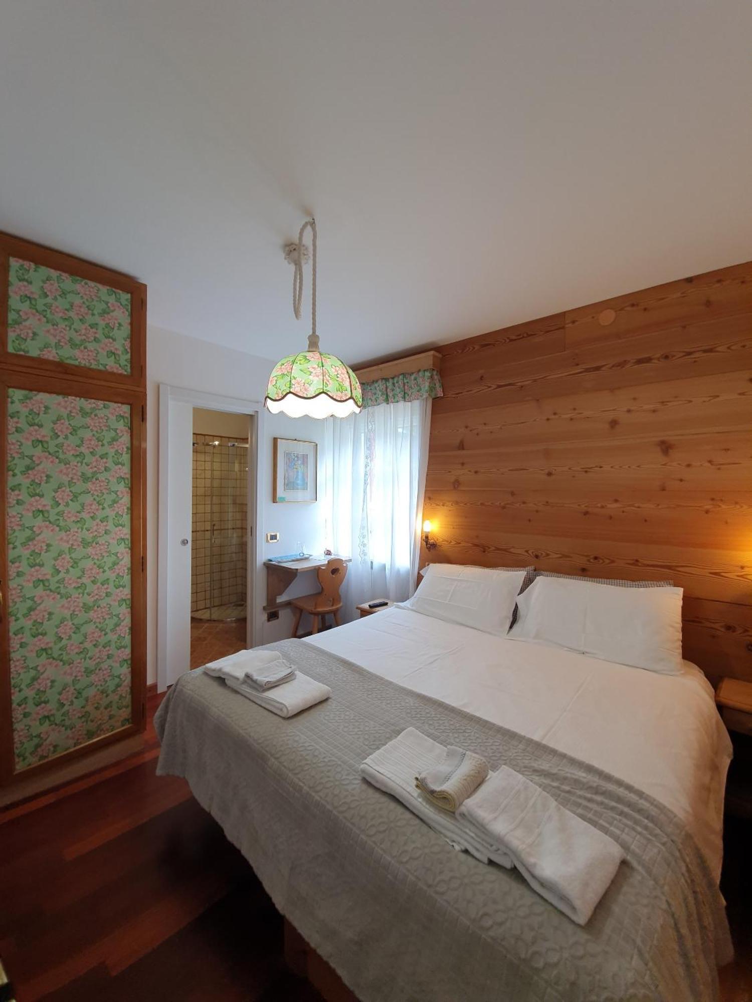 B&B Cristallo Cortina dʼAmpezzo Exterior foto