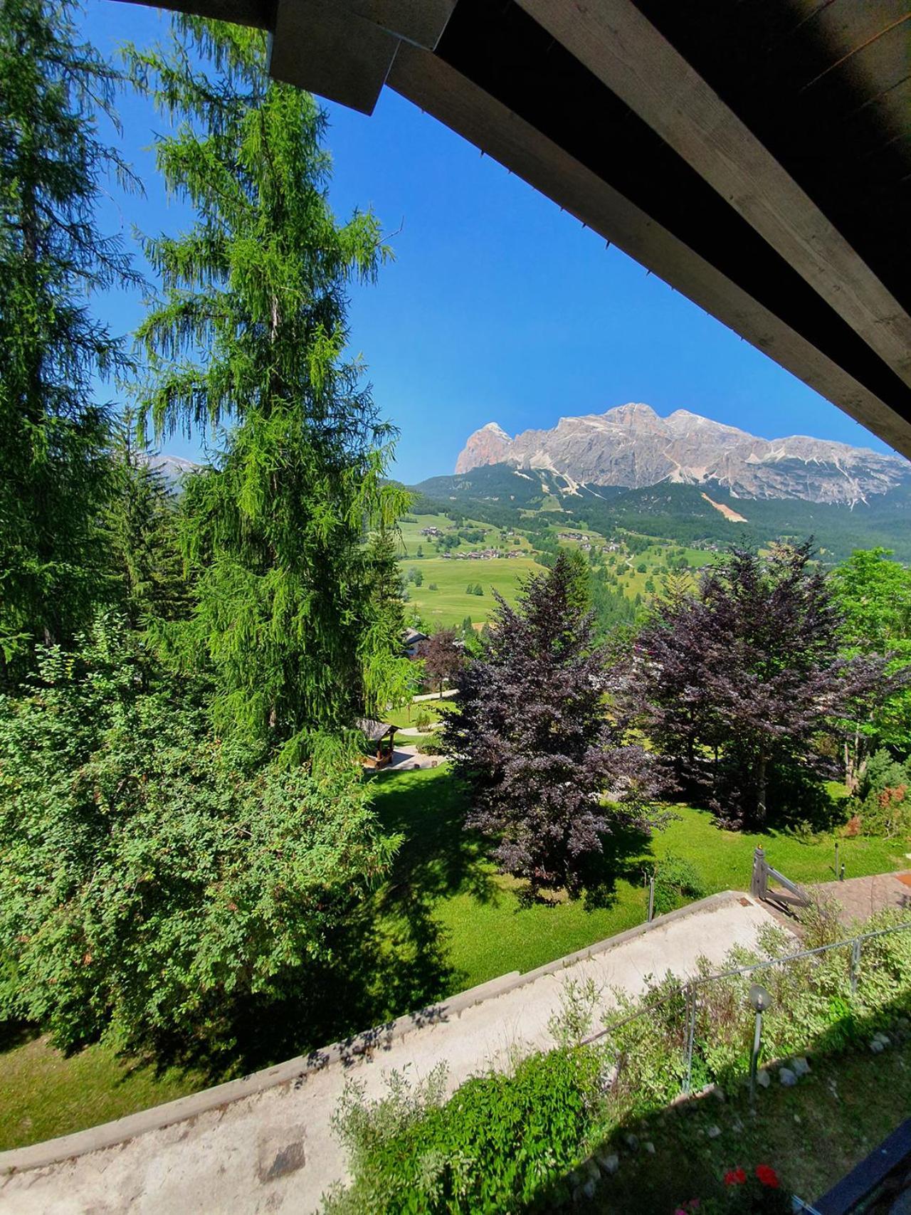 B&B Cristallo Cortina dʼAmpezzo Exterior foto